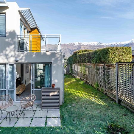 Central Luxury Apartment 114 Wanaka Bagian luar foto
