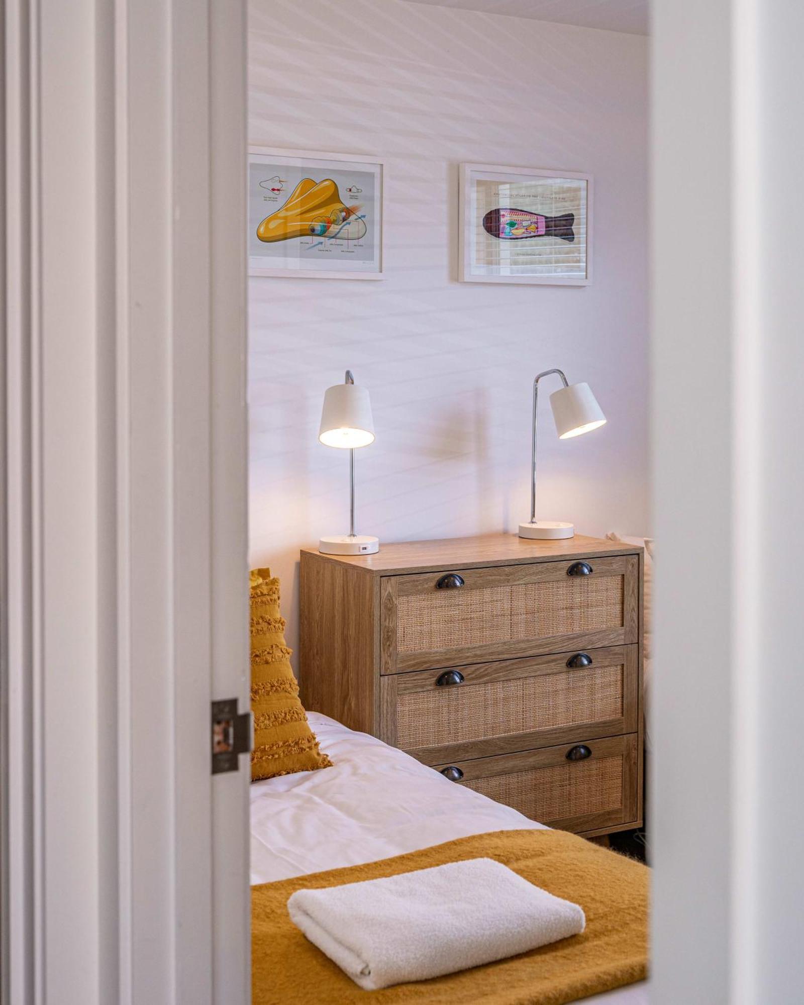 Central Luxury Apartment 114 Wanaka Bagian luar foto